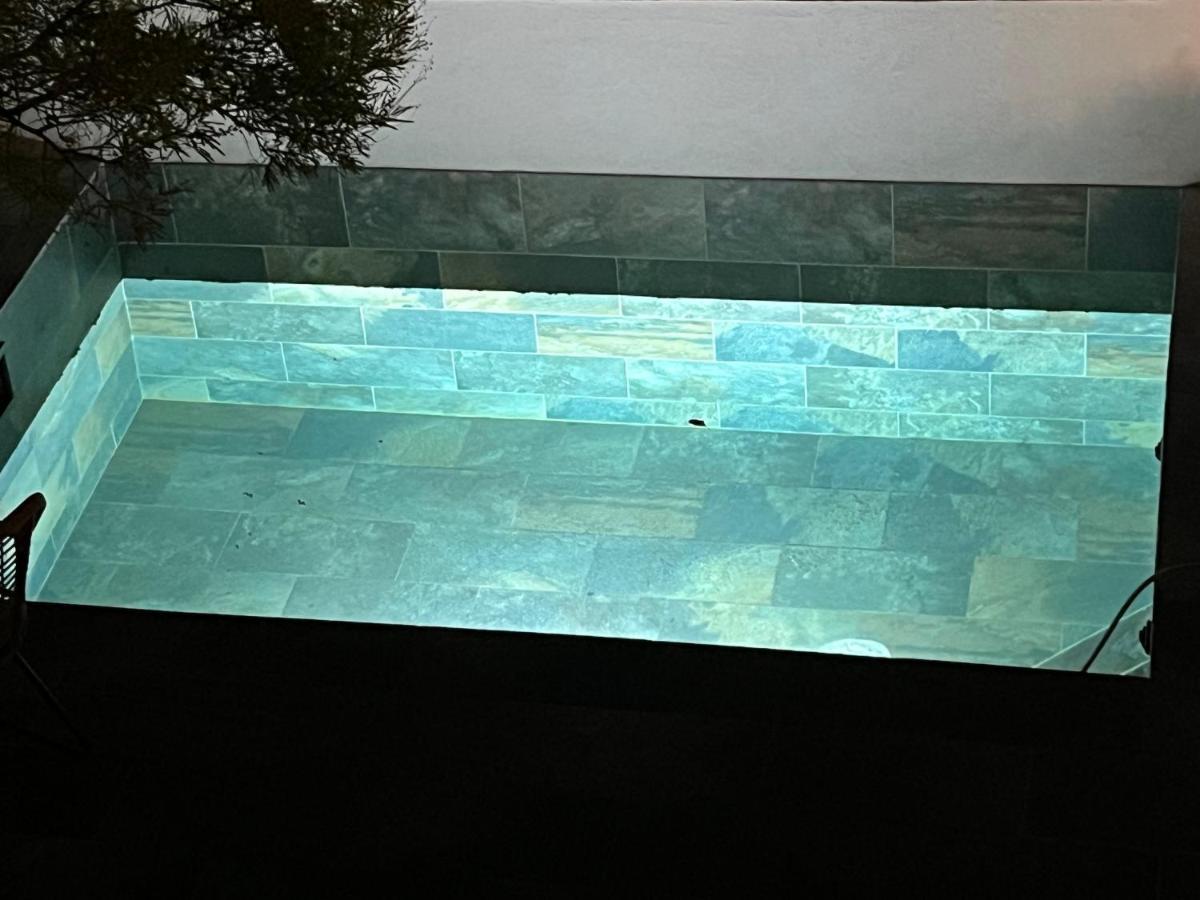 Bord De Mer + Piscine โซเซ-เล-แป็ง ภายนอก รูปภาพ